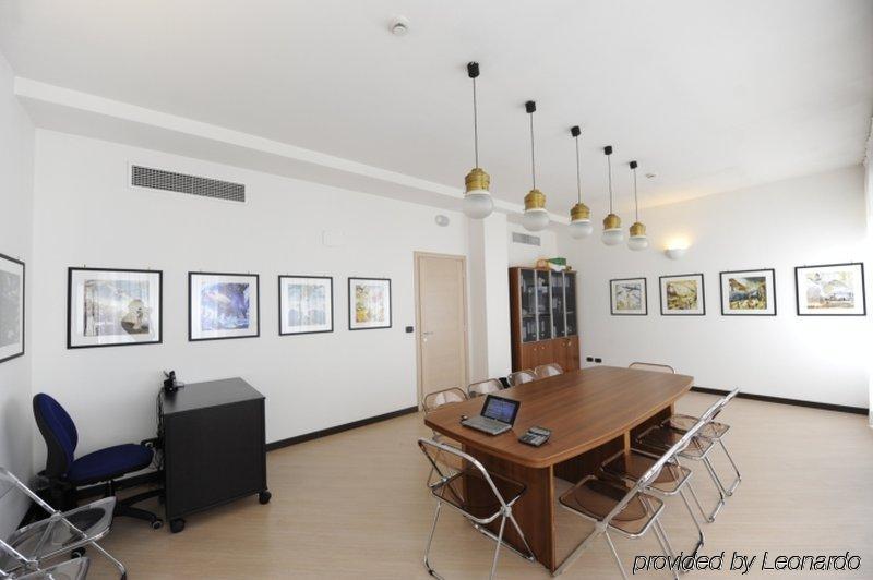 Corvetto Residence Porto Di Mare Милан Бизнес фото